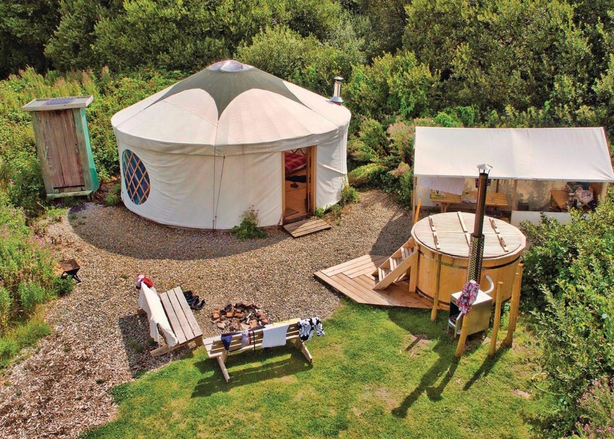 Florence Springs Glamping Gumfreston Exterior photo